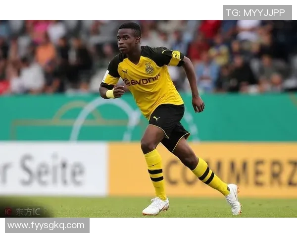 楚阿梅尼的崛起与挑战:从天赋少年到足坛新星的成长之路 楚阿梅尼的崛起与挑战:从天赋少年到足坛新星的成长之路